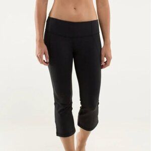 Lululemon Gather & Crow Cropped Leggings